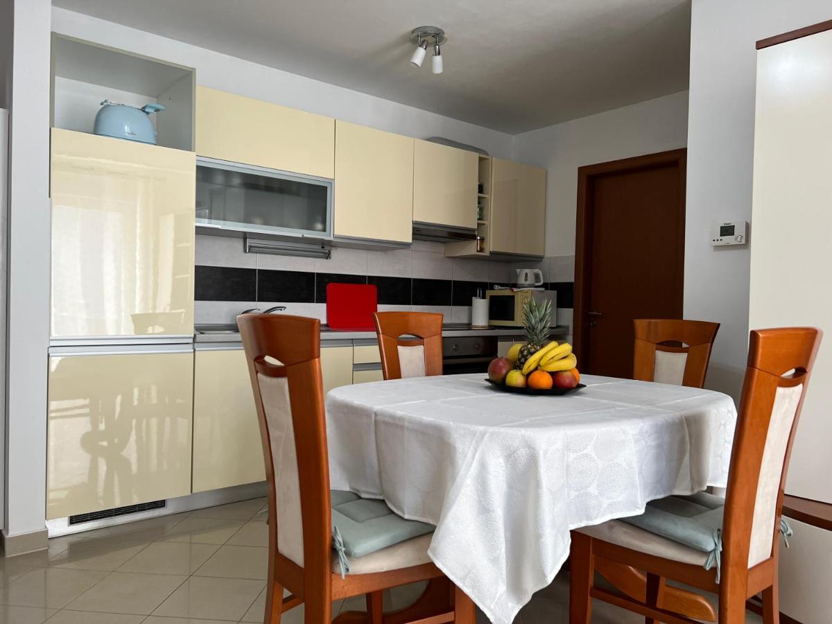 Apartman Ruza *