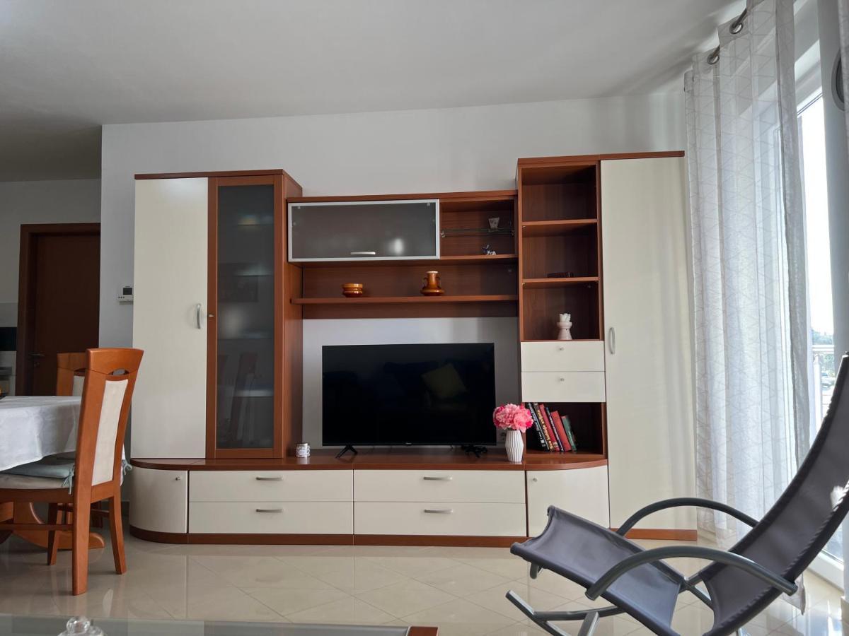 Apartman Ruza Appartamento *